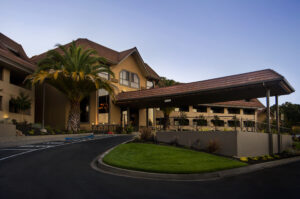 Exterior of Hotel Best Western Plus at Novato Oaks Inn, Novato CA
